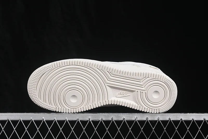 All categories Nk Air Force 1 Air Force series Nk Air Force 1 Low Air Force low-top Nike Air Force 1'07 Low joint model Air Force 1 low-top casual sneakers DN9688-120